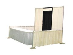 D-Wht 8 X 8 Pipe & Drape Booth