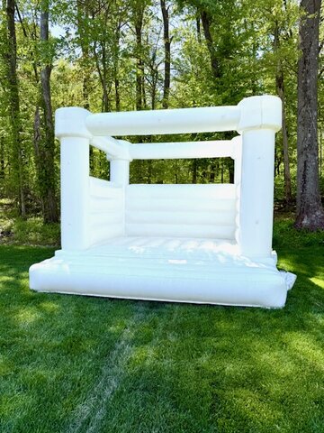 White Bounce House 13-ft x 13-ft- Flat Top White Bounce House 13-ft x 13-ft- Flat Top