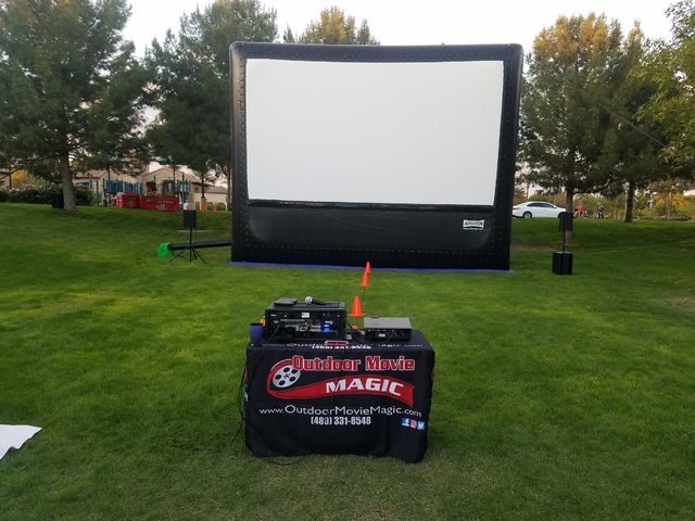 24' Outdoor Movie Screen 24' Outdoor Movie Screen