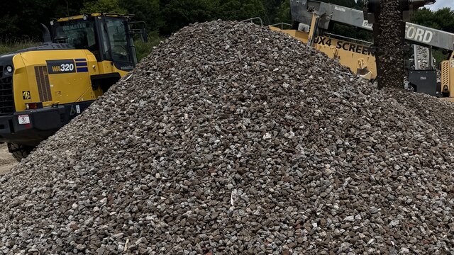 Oversized 57 - Delivered (18 tons) Oversized 57 - Delivered (18 tons)