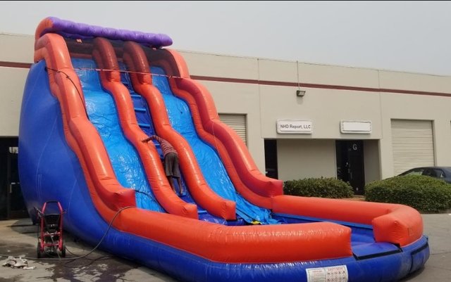 BF - 25 Foot Double Lane Wave Slide BF - 25 Foot Double Lane Wave Slide