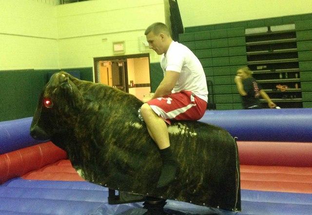 Duel Mechanical Bull