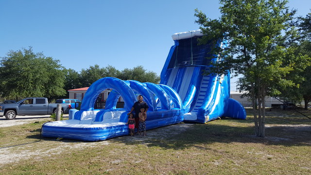 27' Extreme drop double slide w Slip n slide 27' Extreme drop double slide w Slip n slide