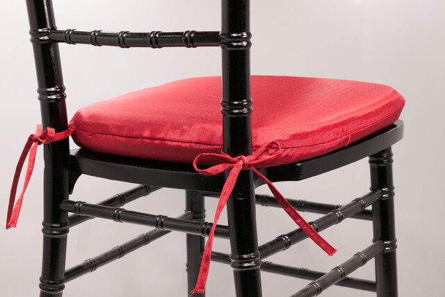 Chairs - Chiavari Black Chairs with Red Cushions 