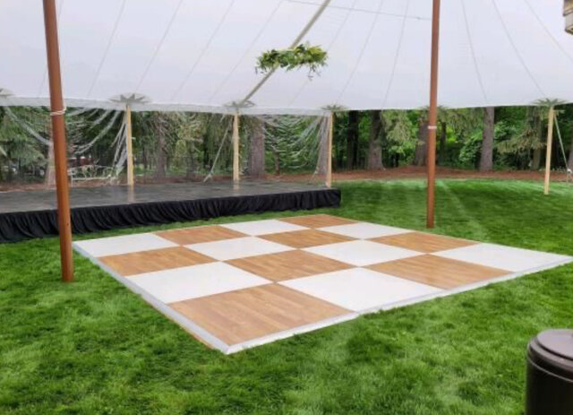 16' x 16' Brown and White Dance Floor 16' x 16' Brown and White Dance Floor