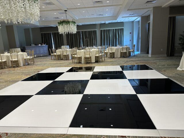 20' x 20' Black and White Acrylic Dance Floor 20' x 20' Black and White Acrylic Dance Floor