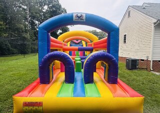 <span style='color:#e74c3c;'><strong>NEW</strong></span> 35 FT Obstacle Run