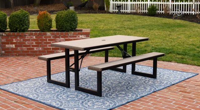 Picnic Table Picnic Table