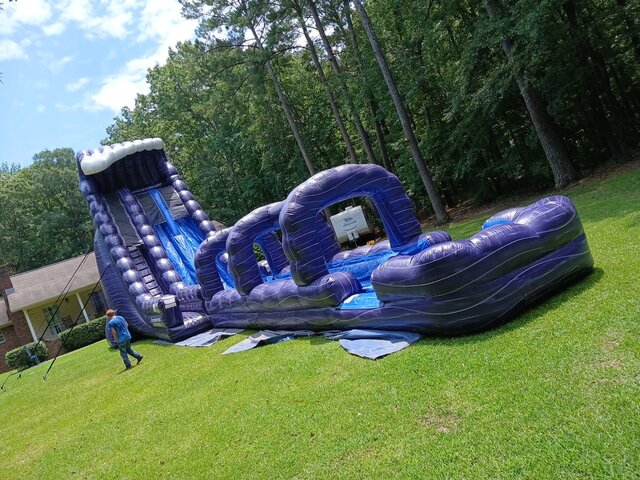27 ft Purple Crush Run and Splash 27 ft Purple Crush Run and Splash