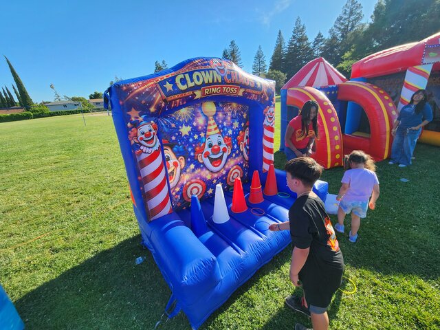 ring toss carnival game