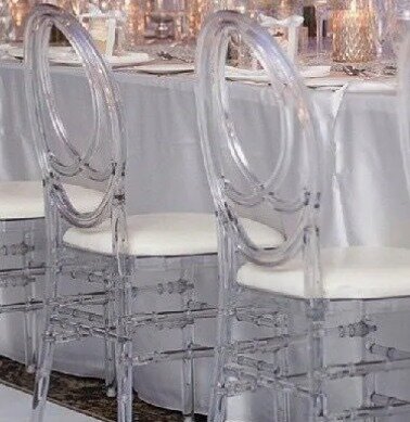 Clear Crystal Chivari Chair with Ivory Cushion Clear Crystal Chivari Chair with Ivory Cushion