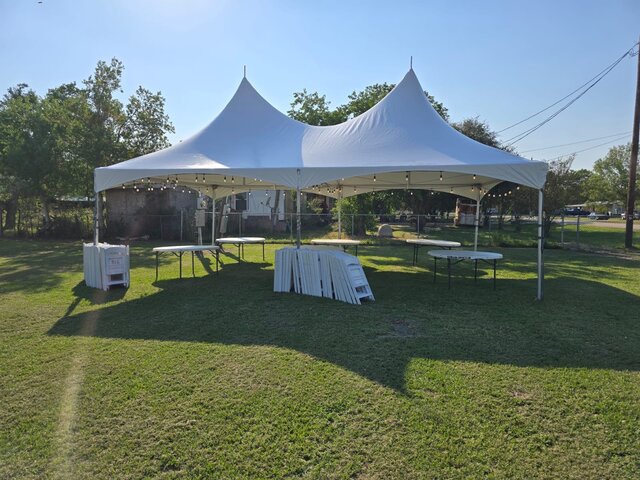 20x30 High Peak Tent 20x30 High Peak Tent