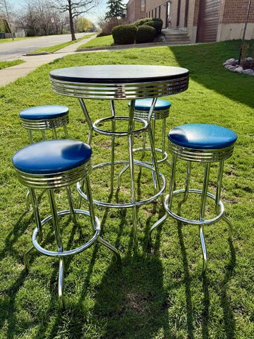 Retro Pub Table and Bar Stools Retro Pub Table and Bar Stools