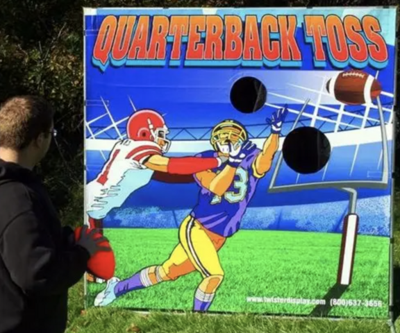 Quarterback Toss Frame Game Quarterback Toss Frame Game