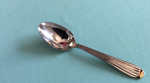 TEASPOON WITH GOLD ACCENTS