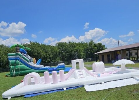 White and Pink Toddler Inflatable Park White and Pink Toddler Inflatable Park