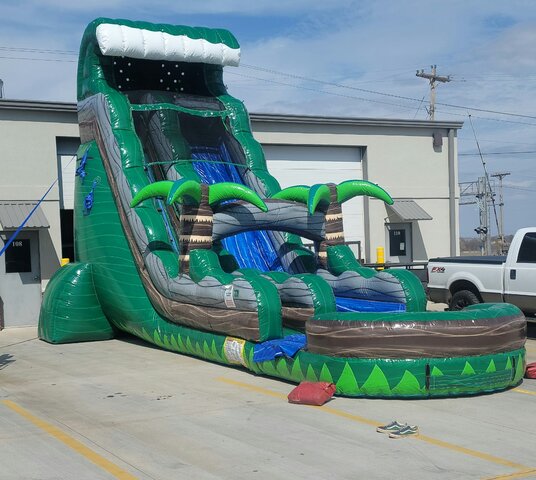 22 ft Emerald Tropical Wet Slide 22 ft Emerald Tropical Wet Slide