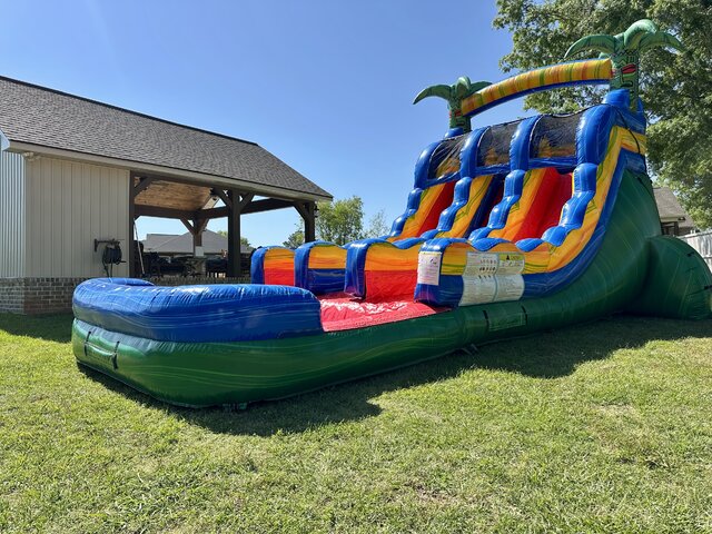 15ft Reggae Rush Dual lane with center climb 15ft Reggae Rush Dual lane with center climb