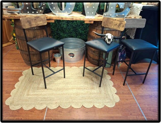WOOD GRAIN BLACK BARSTOOL WITH PADDED SEAT WOOD GRAIN BLACK BARSTOOL WITH PADDED SEAT