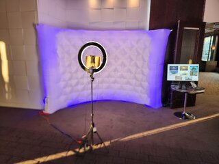 Curved White Photobooth Inflatable Wall