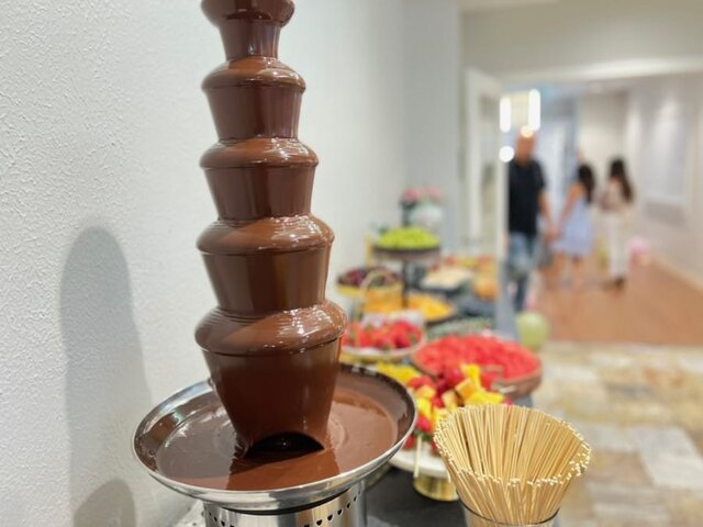 Dipping Items for Chocolate Fountain (Per Guest) - Includes Display Platters