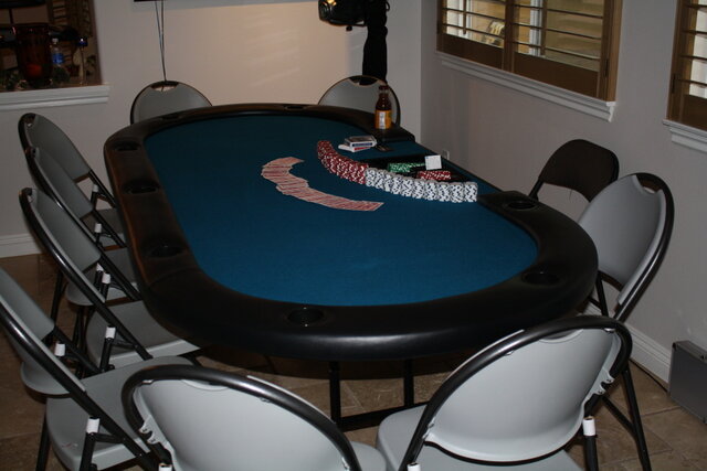 Casino Poker Table - Texas Hold Em
