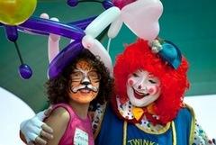 Deluxe Face Painting & Balloon Animals Deluxe Face Painting & Balloon Animals