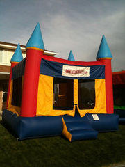 15 x 15 ft Inflatable Castle Bounce House 15 x 15 ft Inflatable Castle Bounce House
