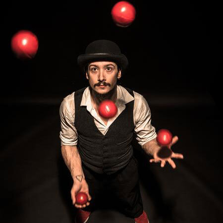 Circus Juggler - per hour Circus Juggler - per hour