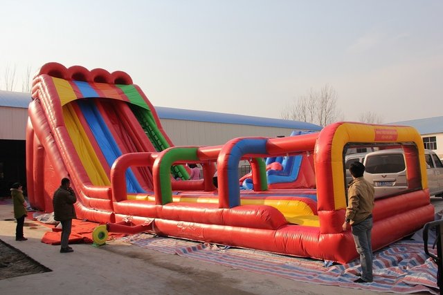 Triple Lindy 28' Tall 3 lane water slide with slip and slide - can be used WET or DRY Triple Lindy 28' Tall 3 lane water slide with slip and slide - can be used WET or DRY
