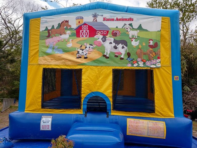 Farmyard Bounce House Large Farmyard Bounce House Large