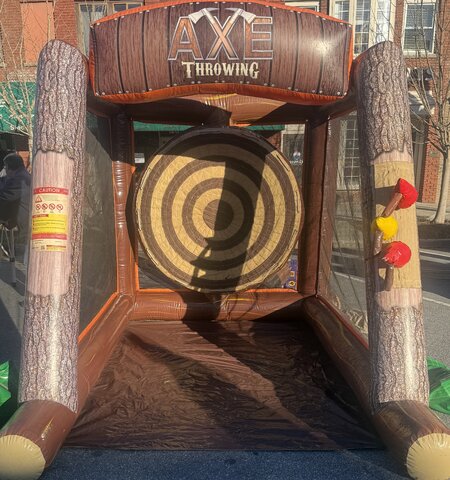 Inflatable axe throwing (Single Lane)