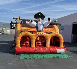 Pirate Thrill 3 lane obstacle course