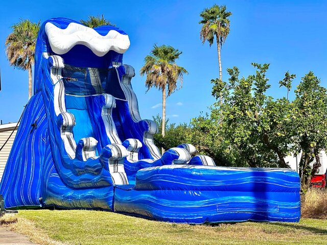 20' Blue Wave Marble Slide