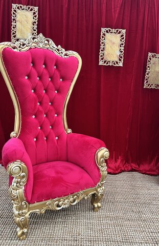 Fuchsia and gold throne 