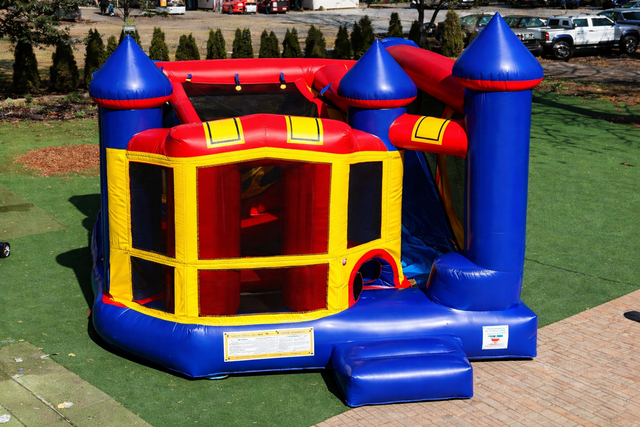 30-Backyard-Castle-Bounce-Slide
