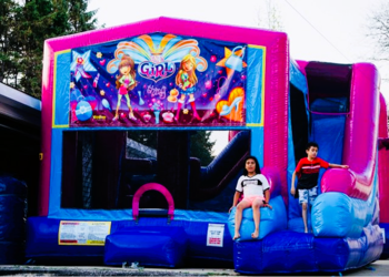 75-It's-a-Girl-Thing-Bounce-House-7in1