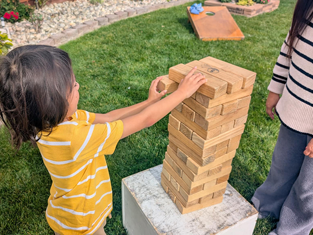 Photo of the Giant Blocks