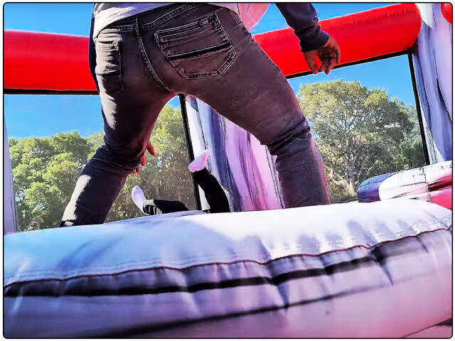 Big impact competition game station for school events and older kids