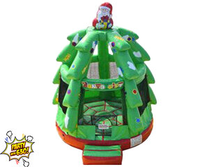 <small>131 - 16 Ft Santa's Tree</small>