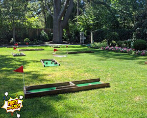 9 Hole Mini Golf 