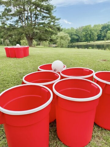 Giant Yard Pong 🏐 