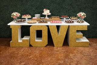 LOVE Table