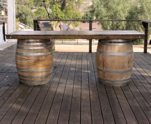 8FT RUSTIC BAR WITH WINE BARRELS