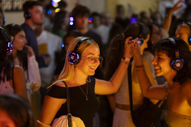 Silent Disco Rentals|A&B Party Rentals