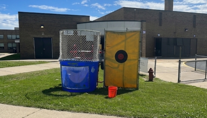 Dunk tank rentals in Macomb, MI