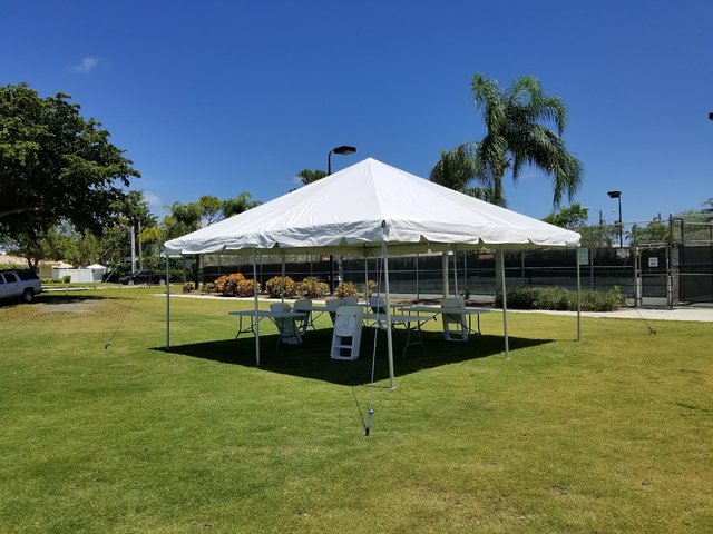 20x20 Tent, Tables and chairs package