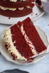 3 Tier Red Velvet Cake (50 pp)