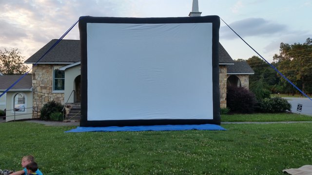 Gigantic Movie Screen (F-33)