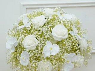 80cm White Floral Ball